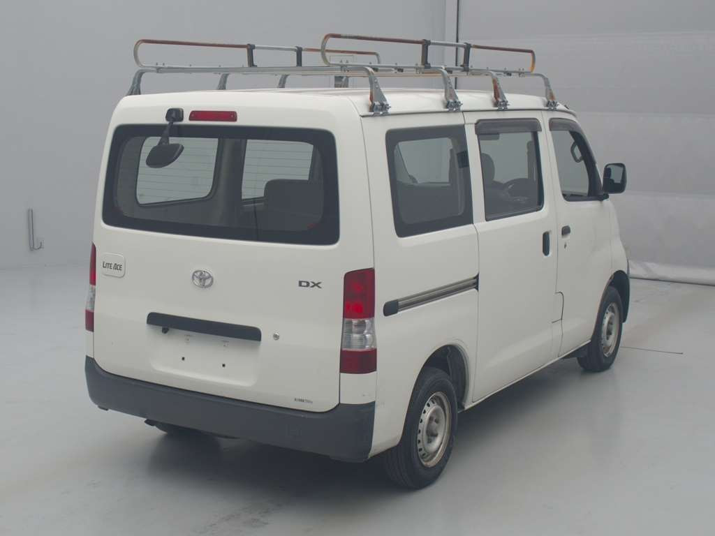 2017 Toyota Liteace Van S402M[1]