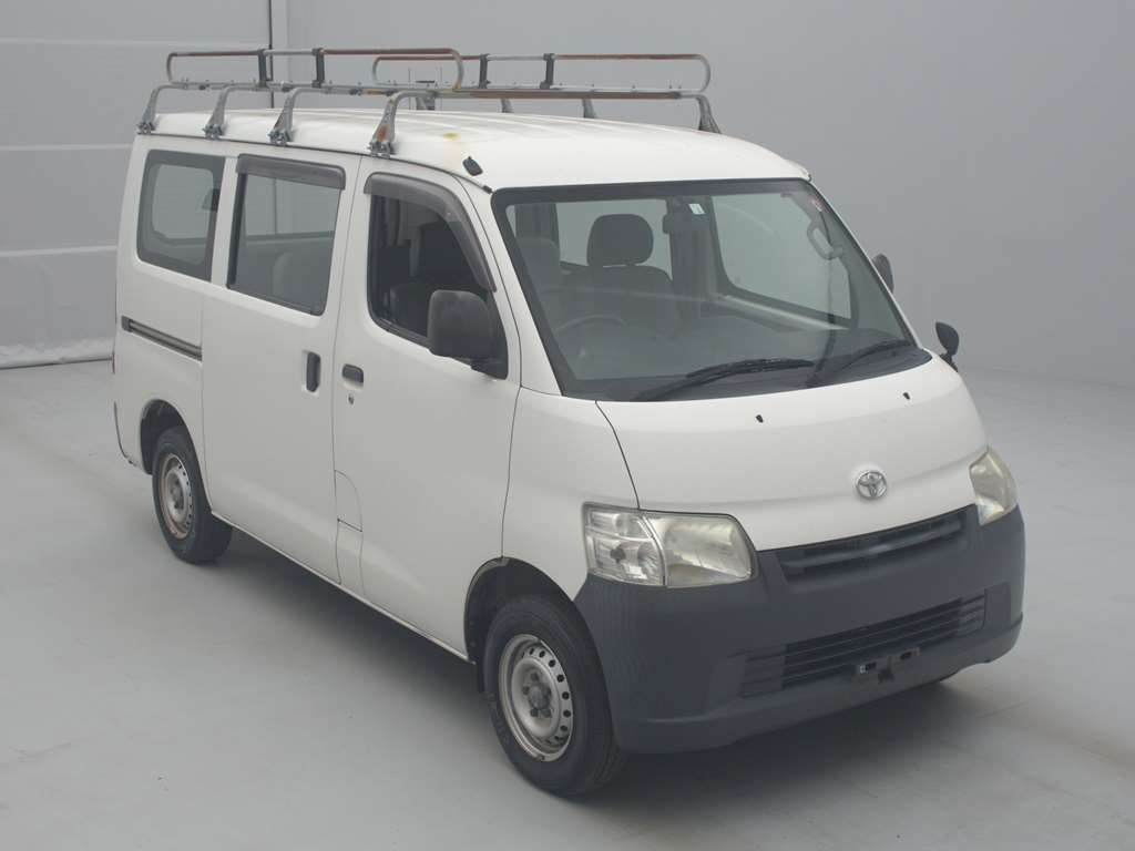 2017 Toyota Liteace Van S402M[2]