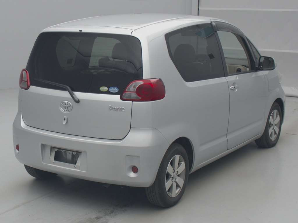 2008 Toyota Porte NNP11[1]