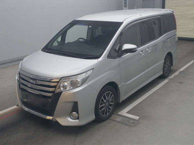 2014 Toyota Noah