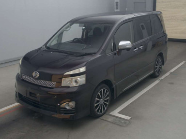 2012 Toyota Voxy