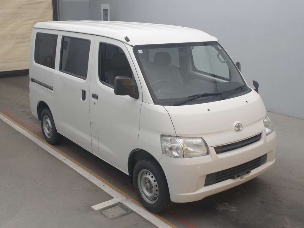 2018 Toyota Liteace Van S402M[2]