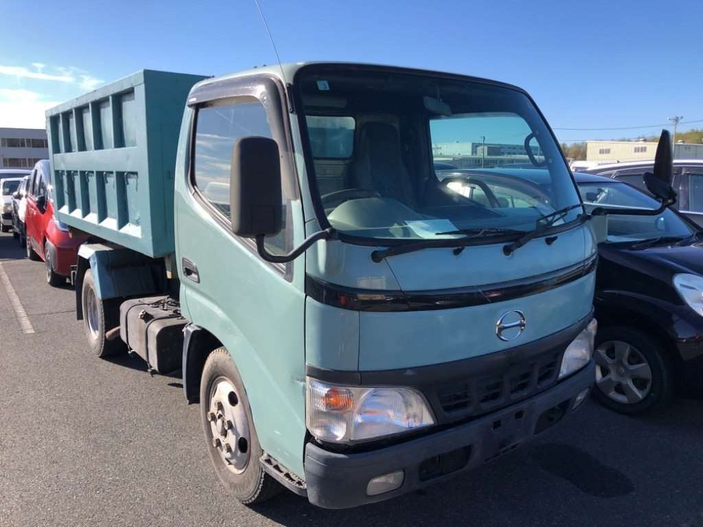 2004 Hino DUTRO XZU302M[2]