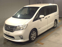 2013 Nissan Serena