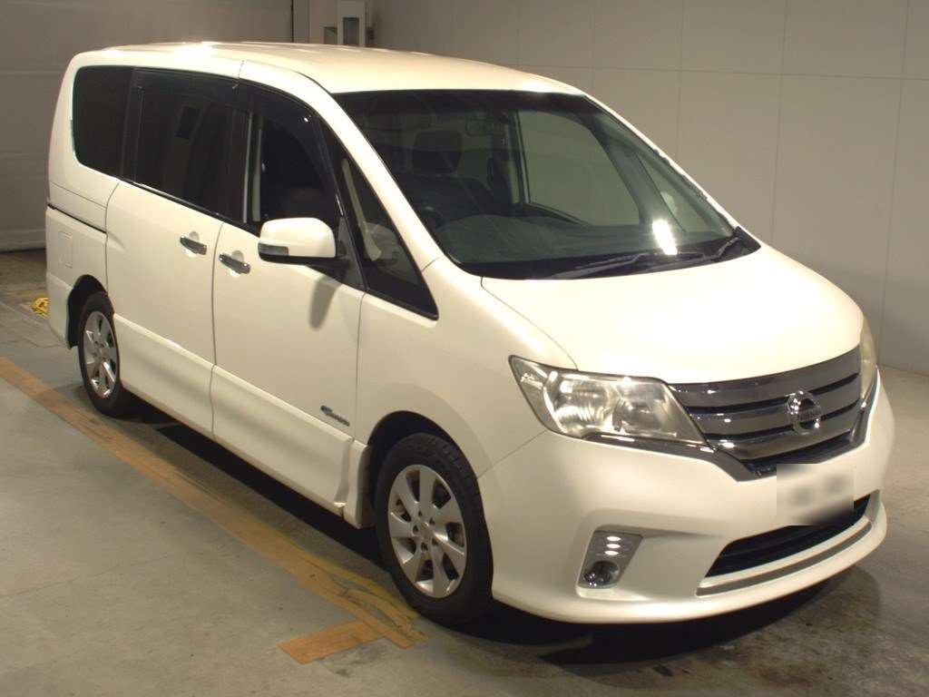 2013 Nissan Serena HFC26[2]