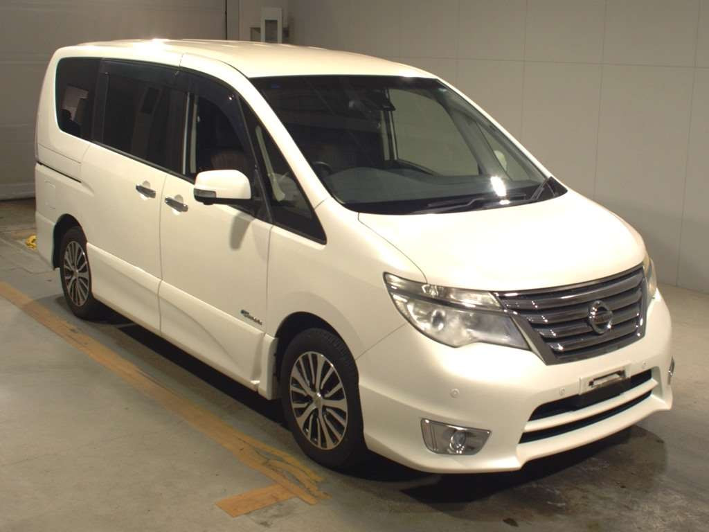 2015 Nissan Serena HFC26[2]