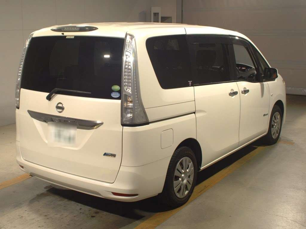 2013 Nissan Serena HC26[1]