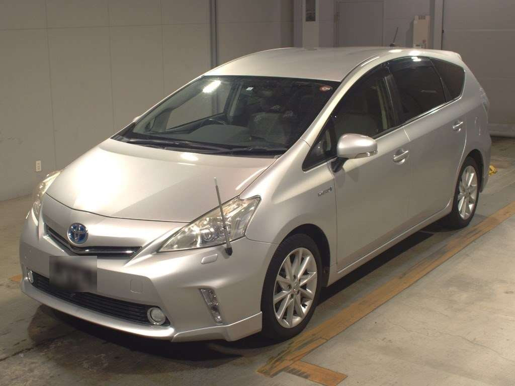 2012 Toyota Prius alpha ZVW41W[0]