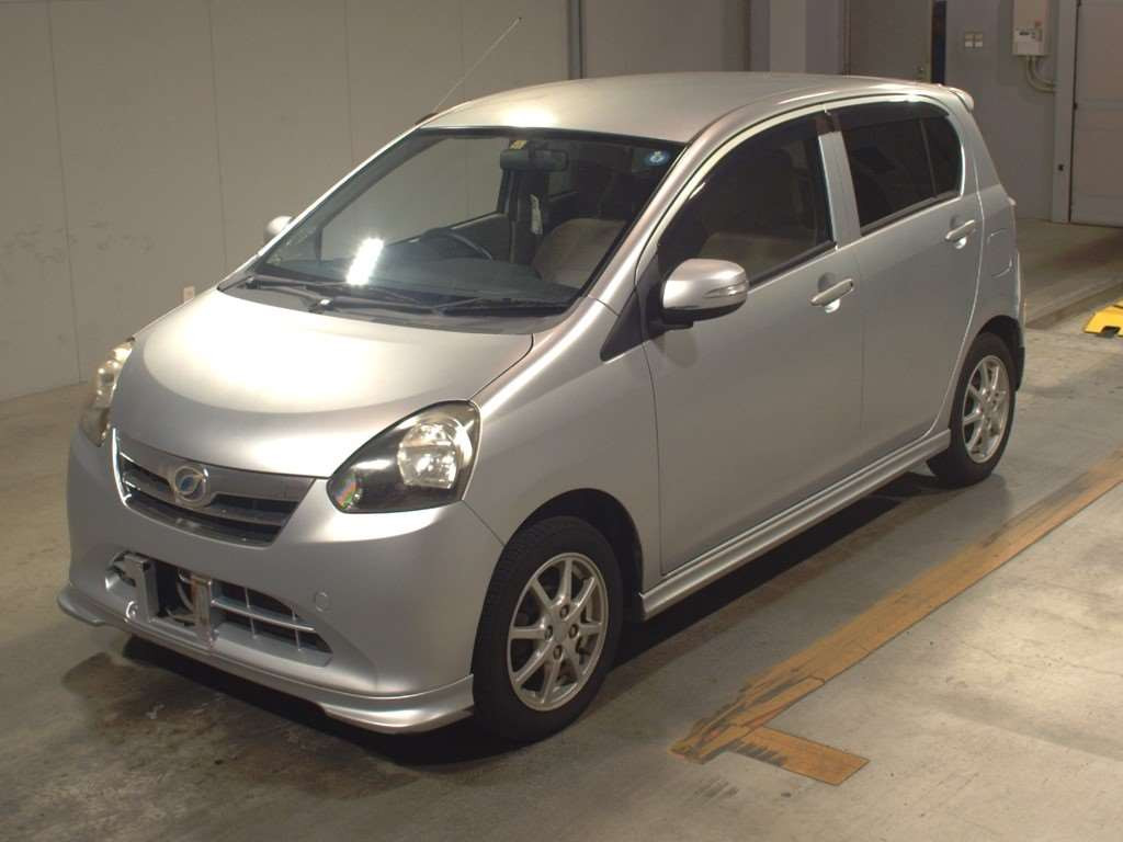 2011 Daihatsu Mira es LA300S[0]