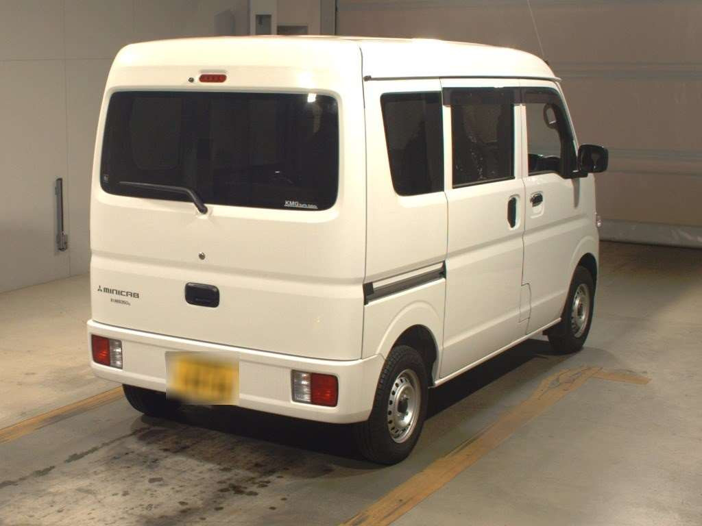 2023 Mitsubishi Minicab Van DS17V[1]