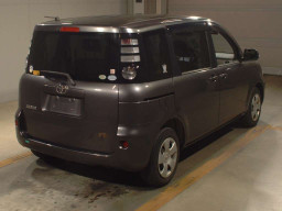 2010 Toyota Sienta