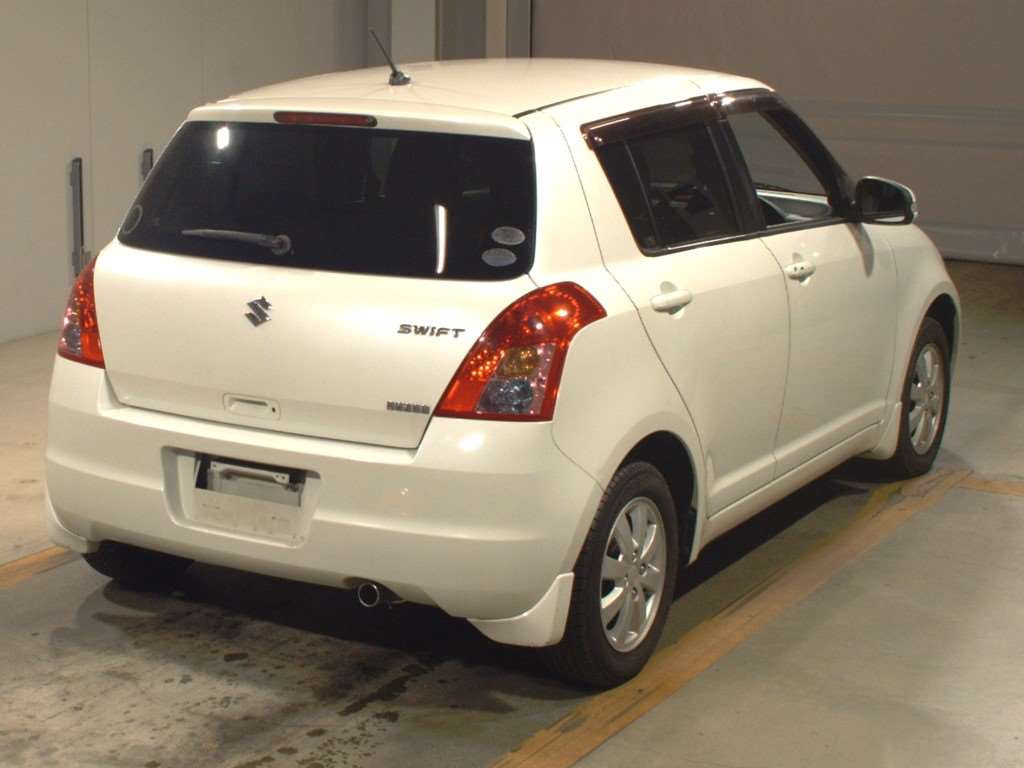 2009 Suzuki Swift ZC71S[1]