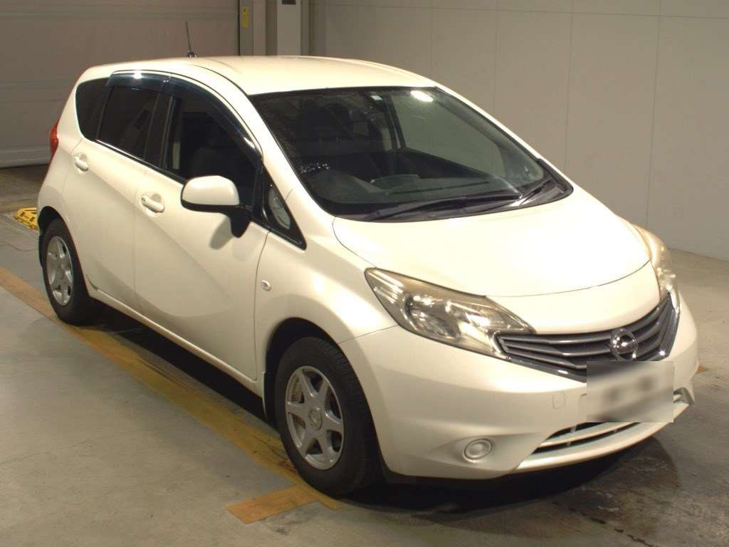 2012 Nissan Note E12[2]