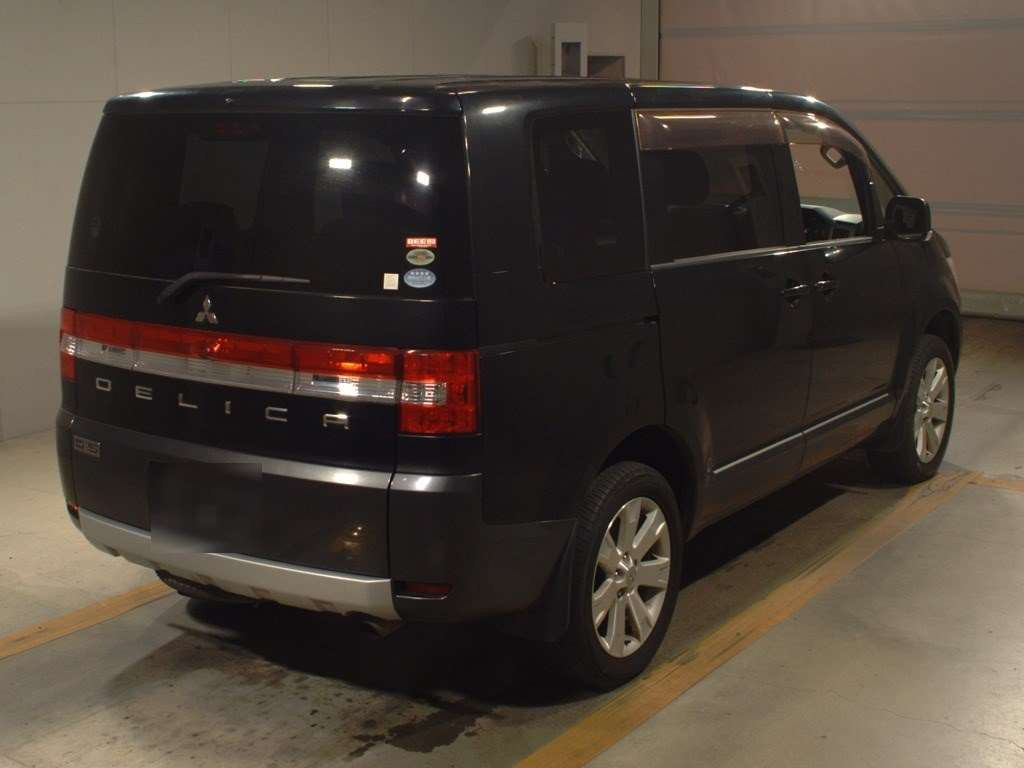 2009 Mitsubishi Delica D5 CV5W[1]