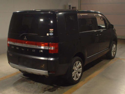 2009 Mitsubishi Delica D5