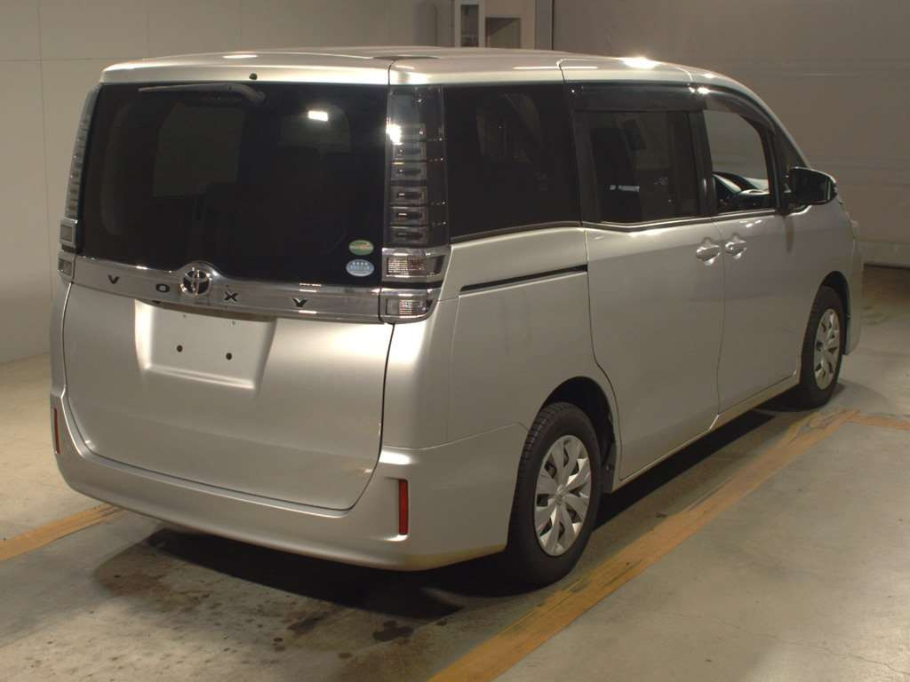 2017 Toyota Voxy ZRR80G[1]