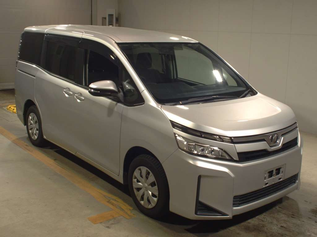 2017 Toyota Voxy ZRR80G[2]