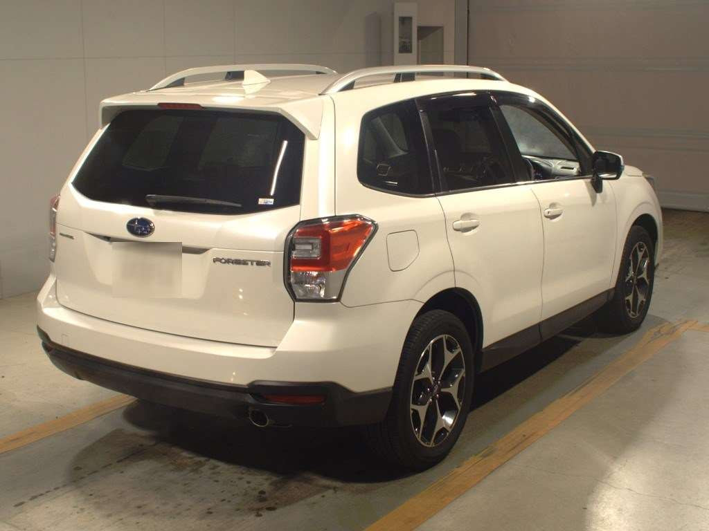 2016 Subaru Forester SJ5[1]