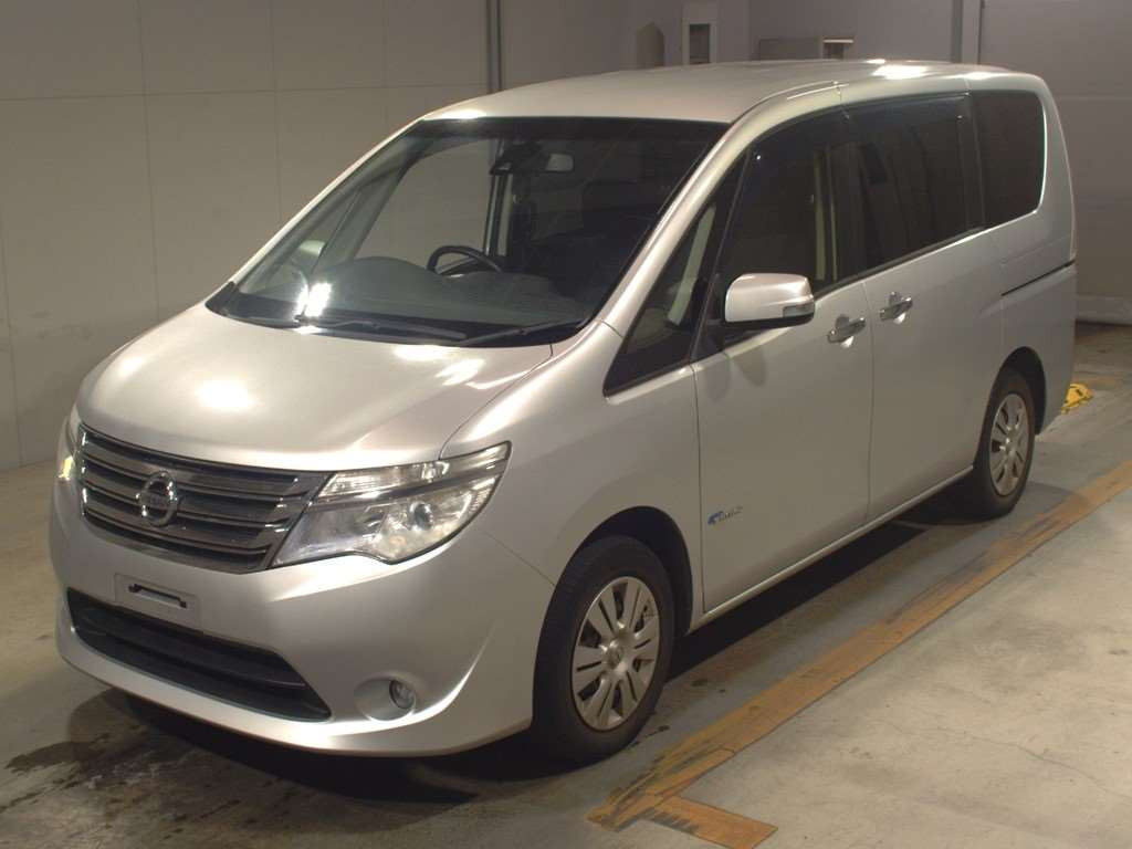 2014 Nissan Serena HC26[0]