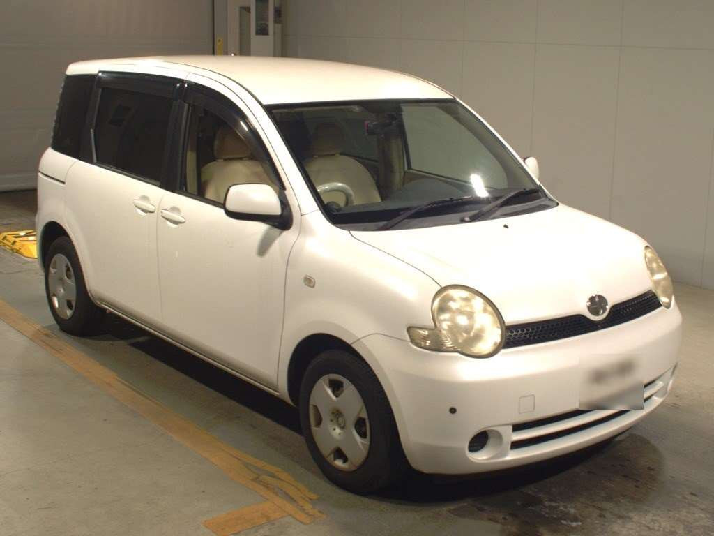 2004 Toyota Sienta NCP81G[2]