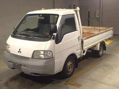 2004 Mitsubishi Delica Truck