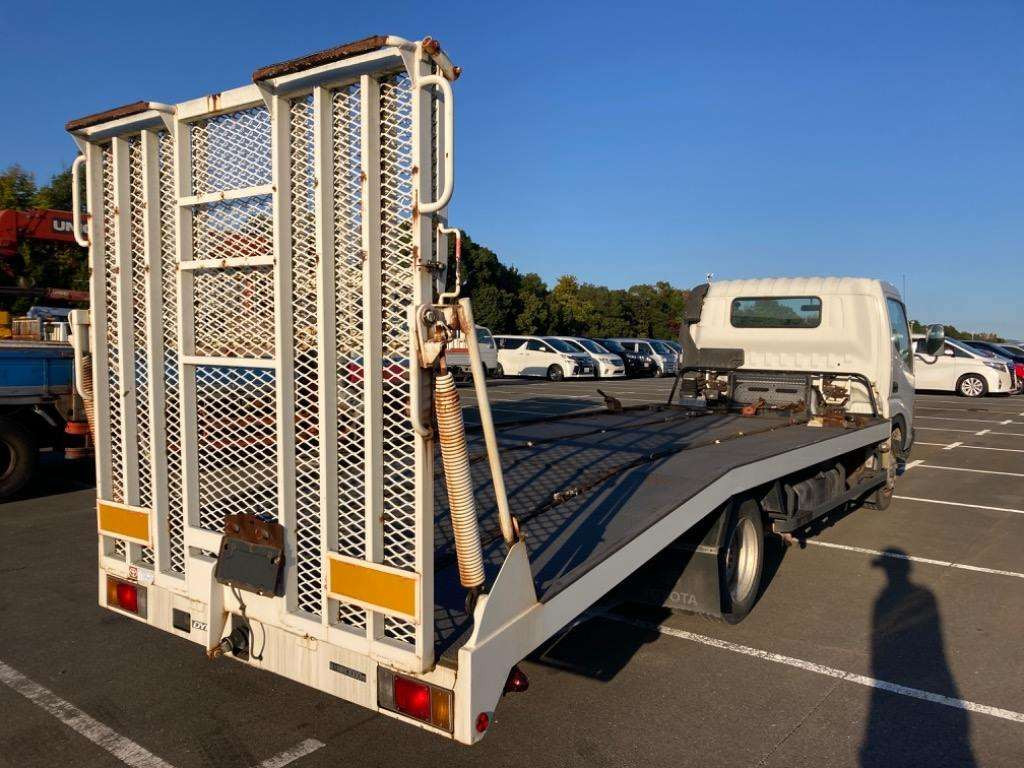 2003 Toyota Dyna Truck XZU421[1]