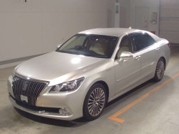 2018 Toyota Crown Majesta