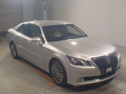 2018 Toyota Crown Majesta