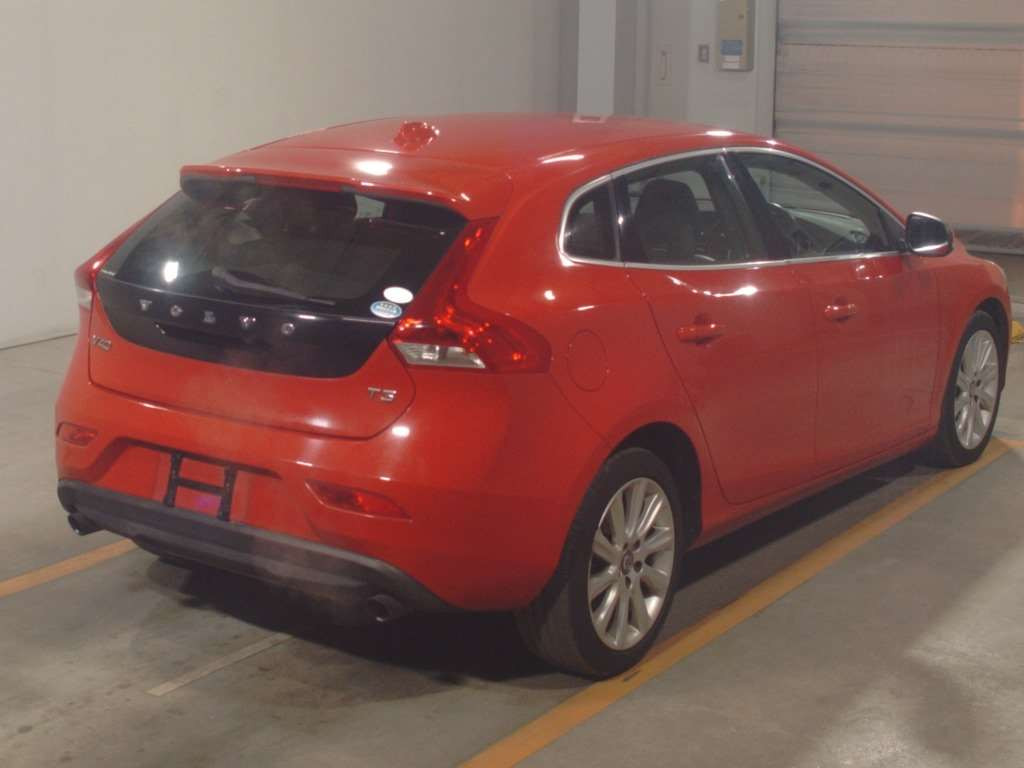 2015 Volvo V40 MB4154T[1]