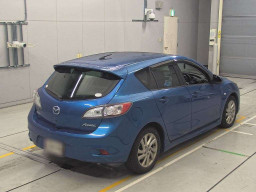 2011 Mazda Axela Sport