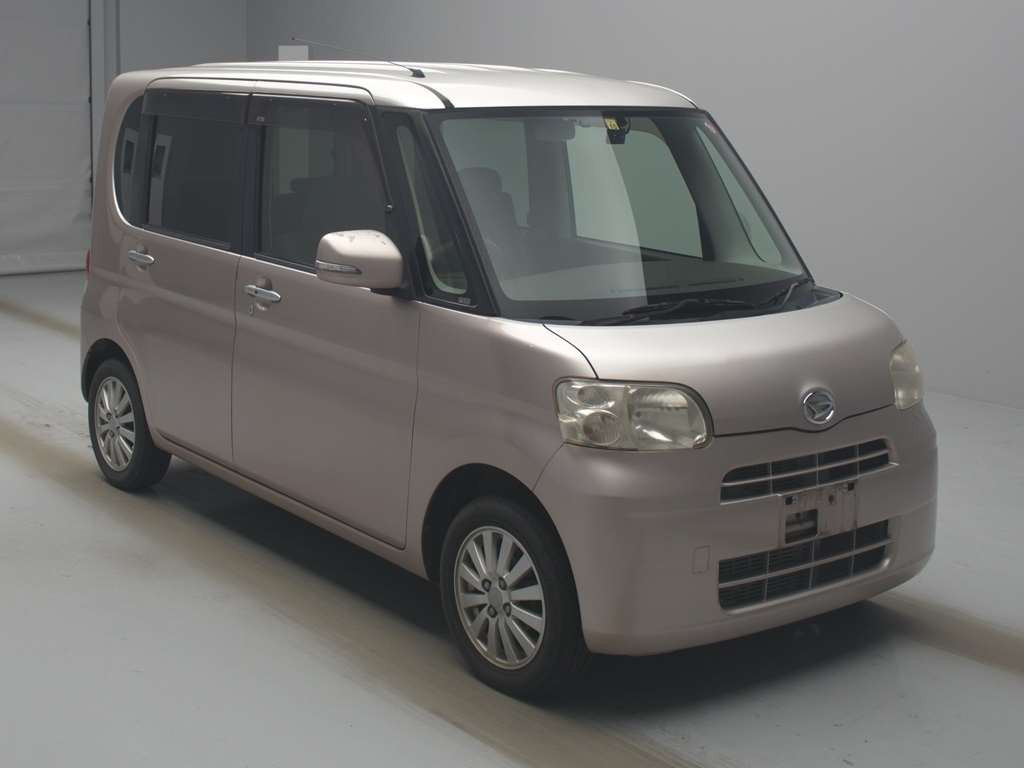 2011 Daihatsu Tanto L375S[2]