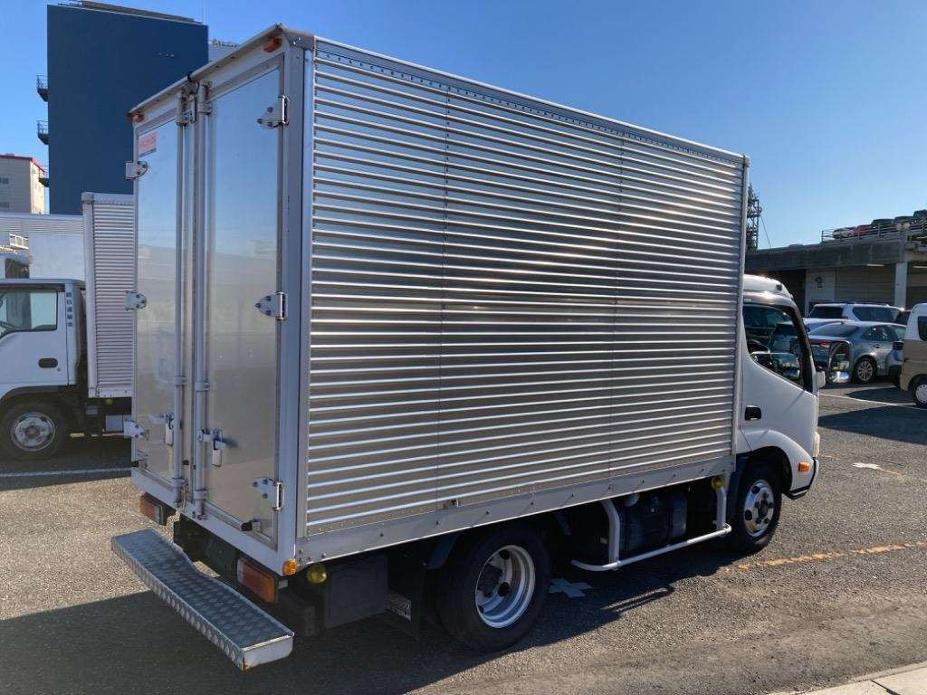 2013 Hino DUTRO XZC605M[1]