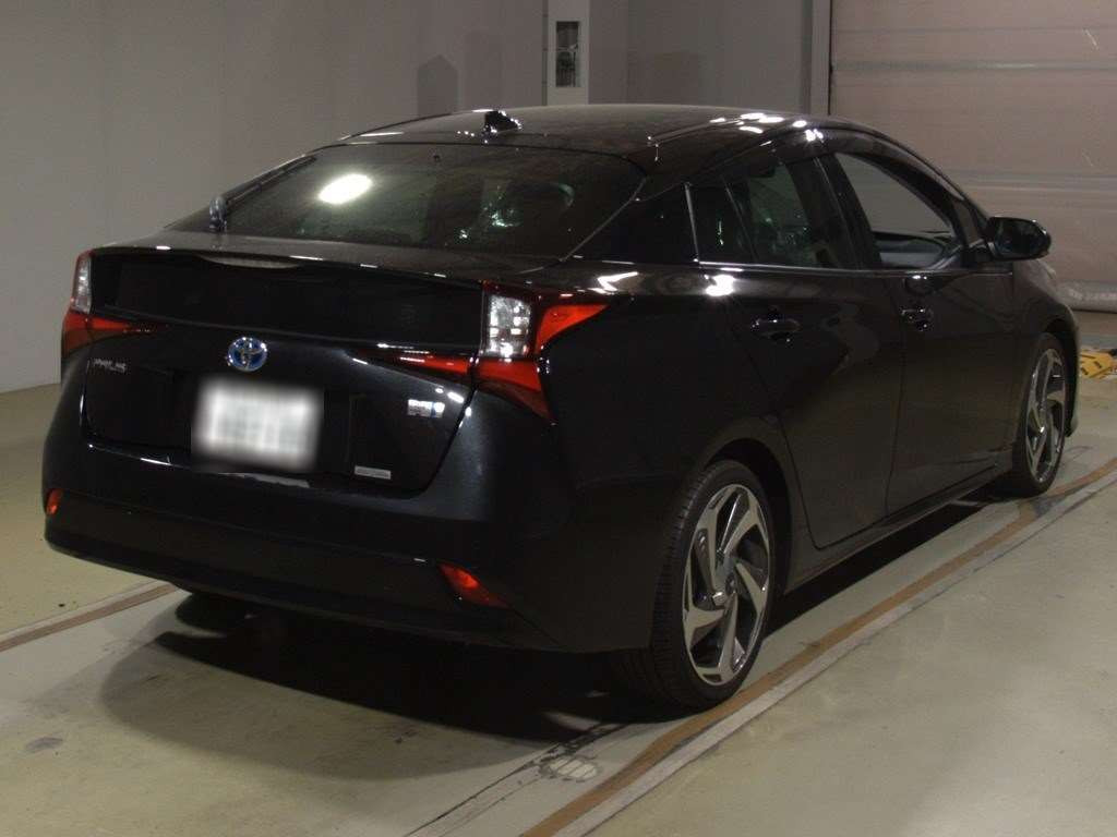 2022 Toyota Prius ZVW51[1]