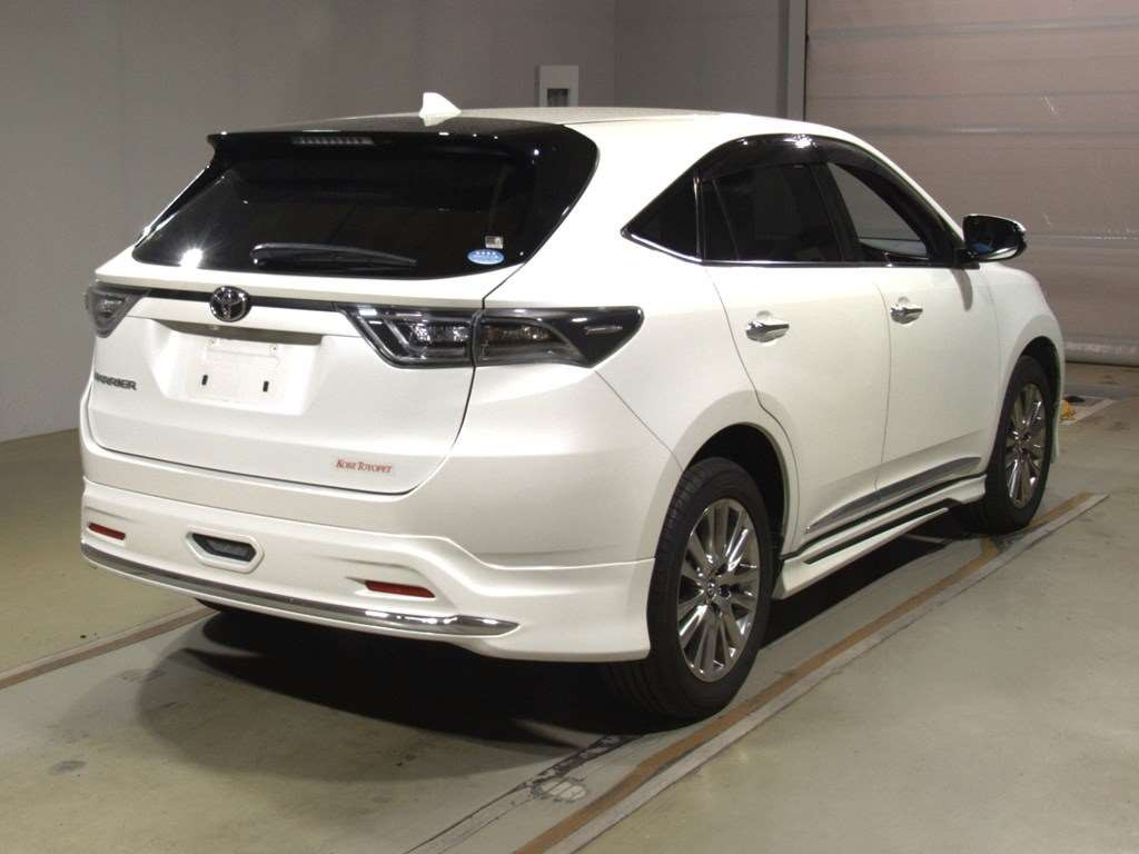 2015 Toyota Harrier ZSU65W[1]