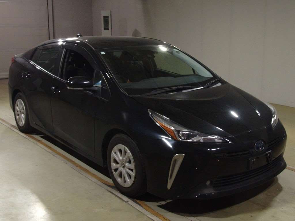 2021 Toyota Prius ZVW51[2]