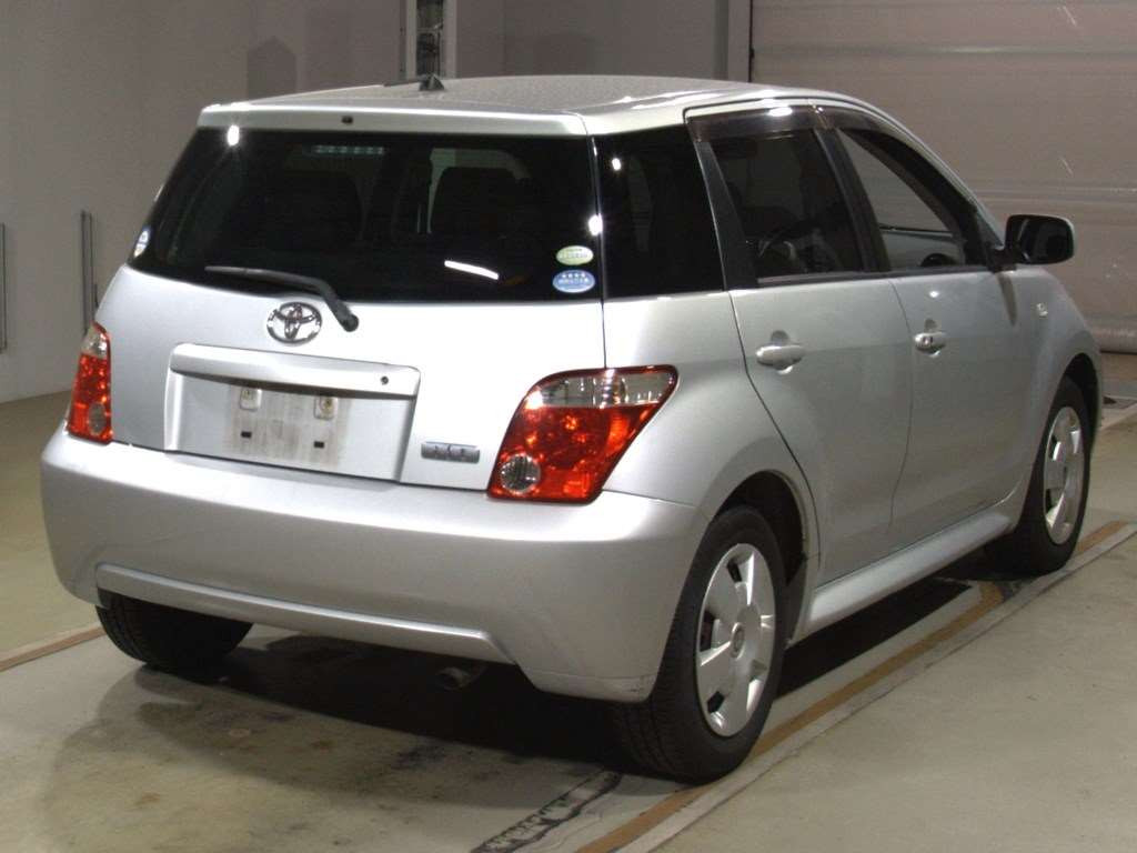 2006 Toyota IST NCP60[1]