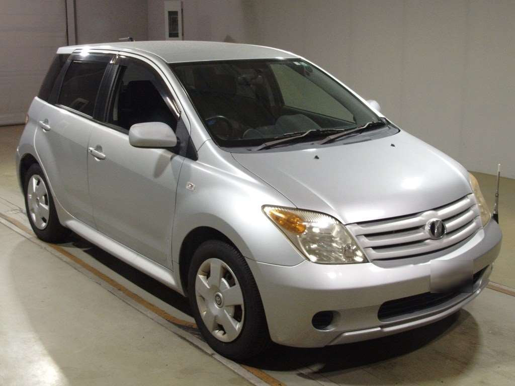 2006 Toyota IST NCP60[2]