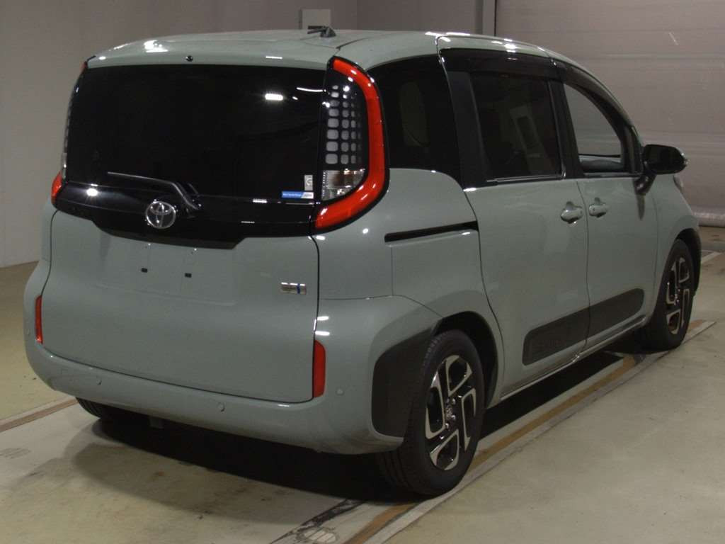 2023 Toyota Sienta MXPL10G[1]