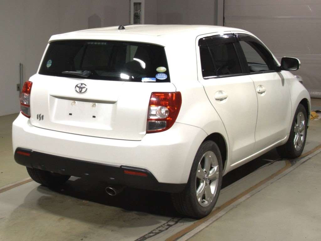 2008 Toyota IST NCP110[1]