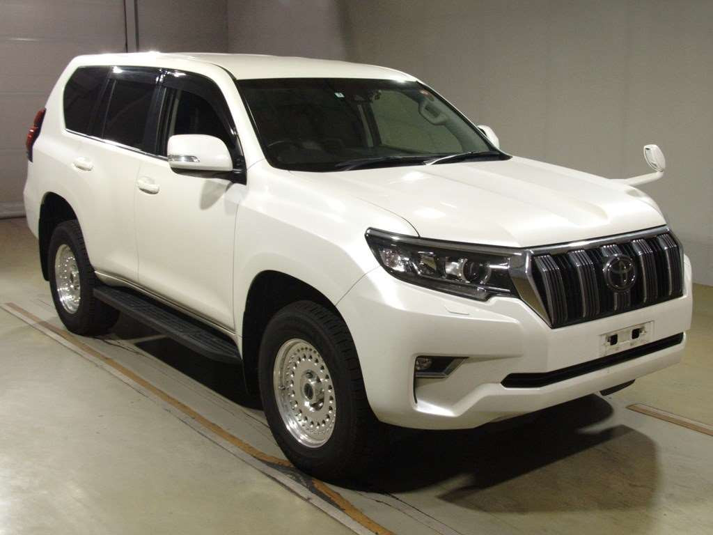 2019 Toyota Land Cruiser Prado GDJ150W[2]