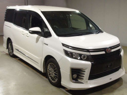 2016 Toyota Voxy