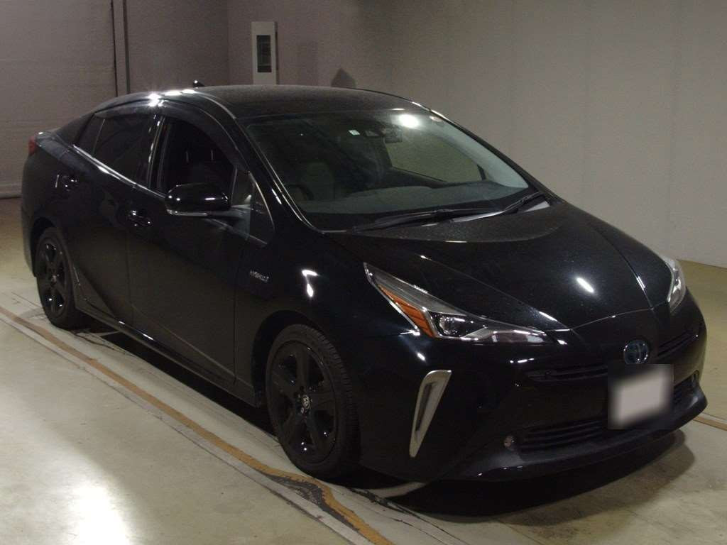 2019 Toyota Prius ZVW51[2]