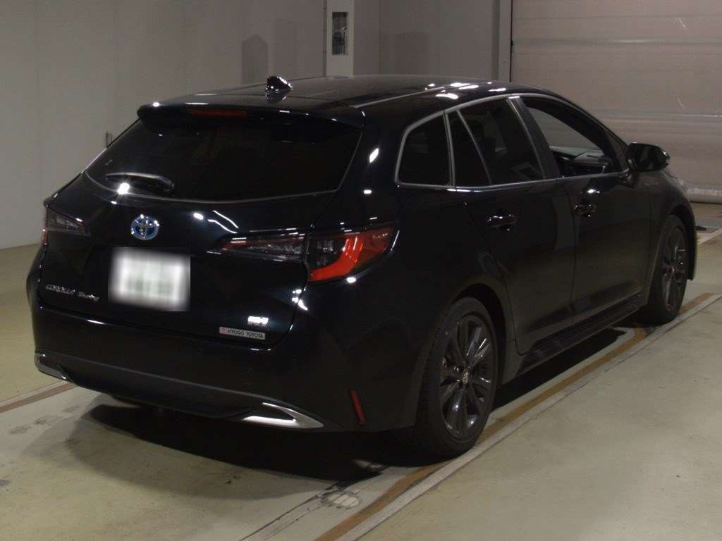 2022 Toyota Corolla Touring Wagon ZWE215W[1]