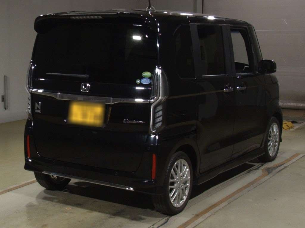 0 Honda N-BOX CUSTOM JF3[1]