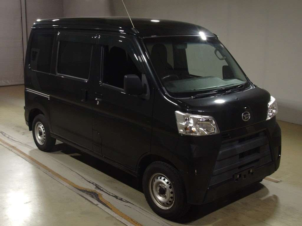 2021 Daihatsu Hijet Cargo S321V[2]