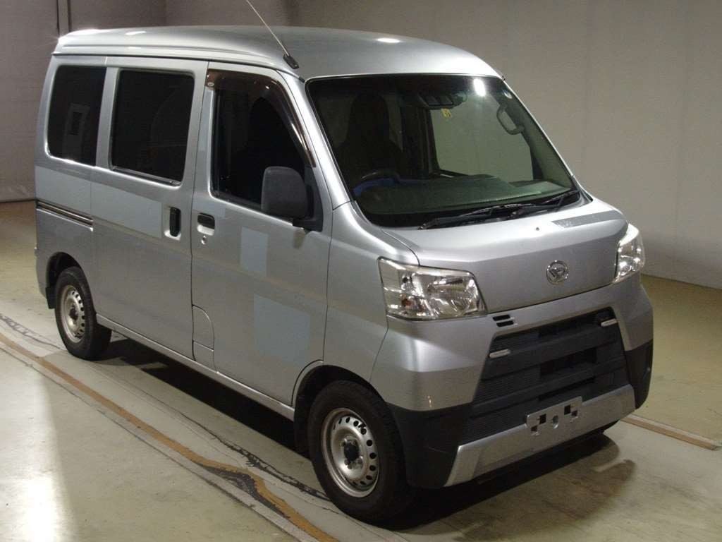 2018 Daihatsu Hijet Cargo S321V[2]