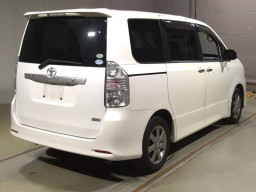 2009 Toyota Voxy