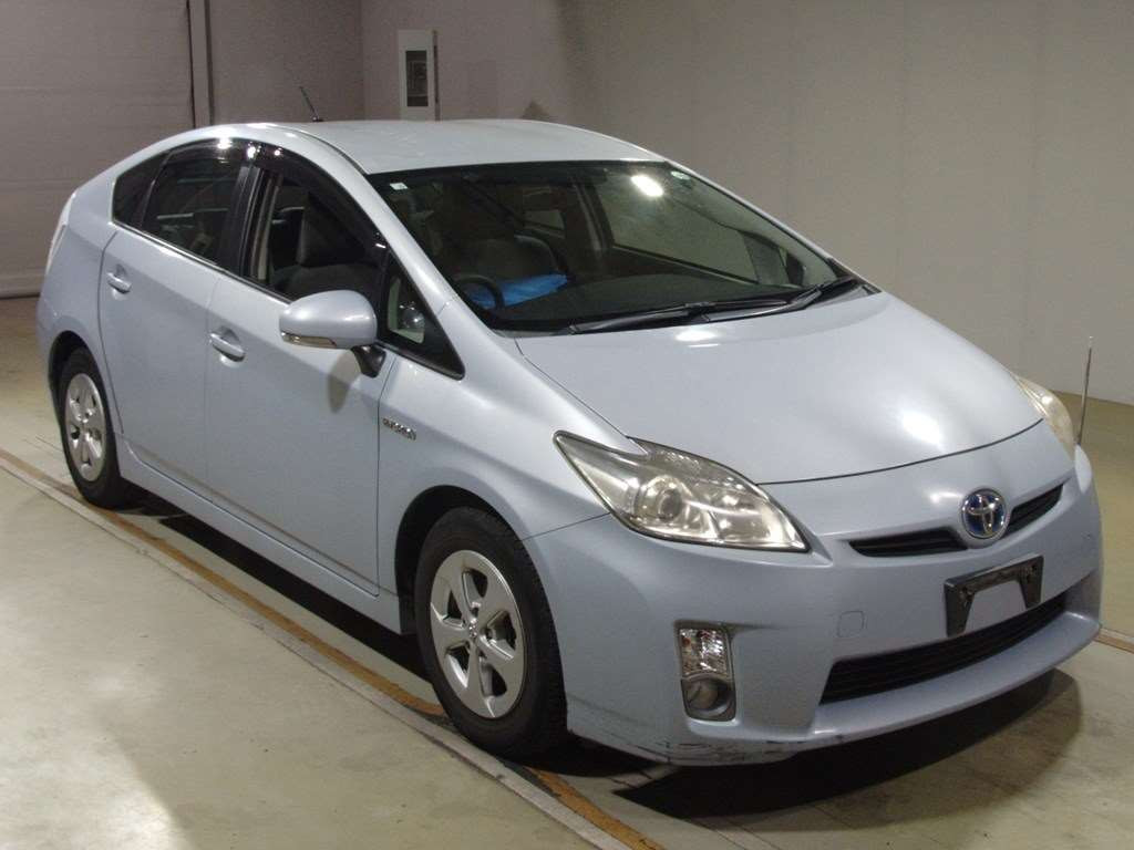 2010 Toyota Prius ZVW30[2]