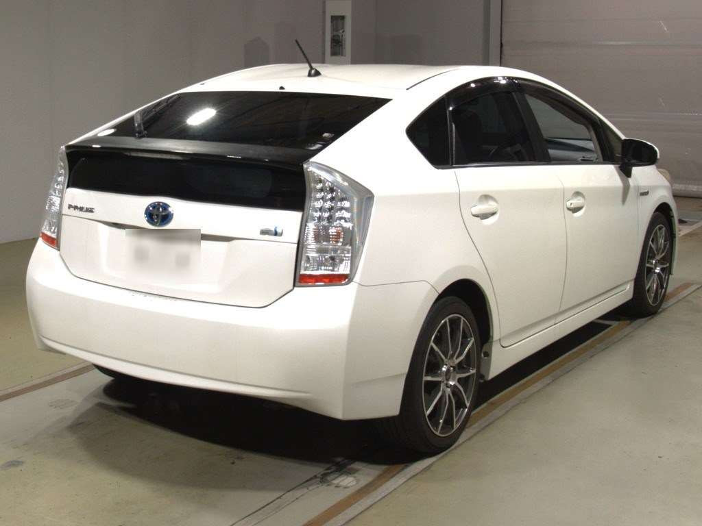 2011 Toyota Prius ZVW30[1]