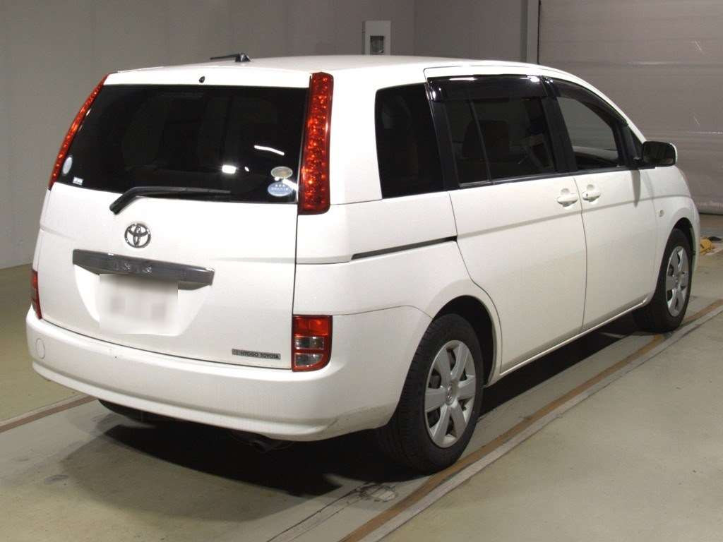 2006 Toyota Isis ZNM10G[1]